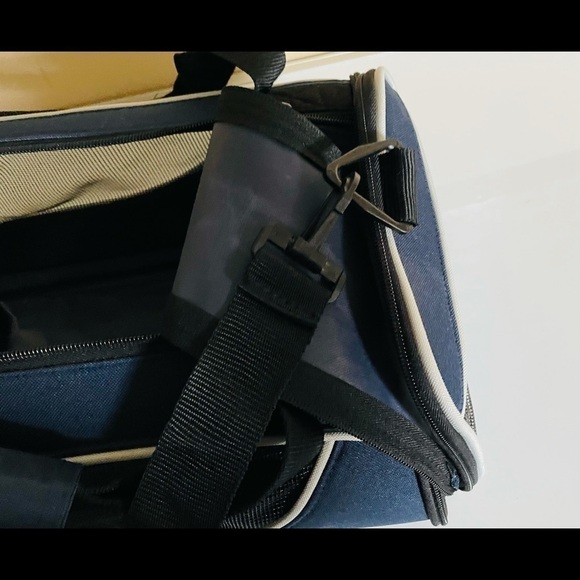 PET carrier Small dog/cat blue canvas/mesh with shoulder strap. - Picture 12 of 16